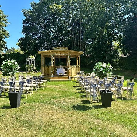 Findon Manor Hotel Buitenkant foto