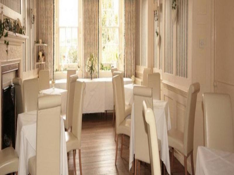 Findon Manor Hotel Buitenkant foto