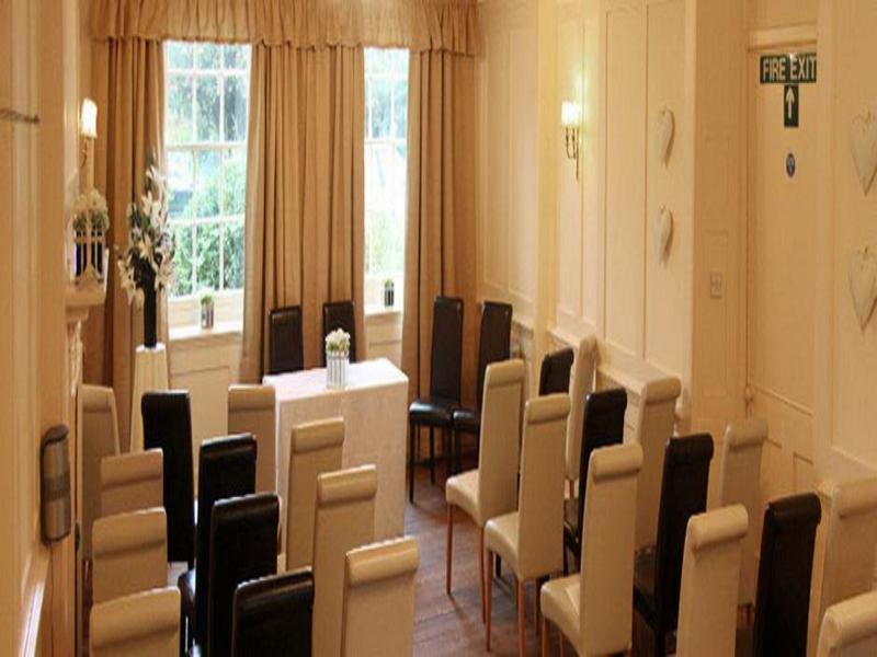 Findon Manor Hotel Buitenkant foto