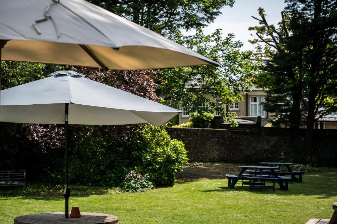 Findon Manor Hotel Buitenkant foto