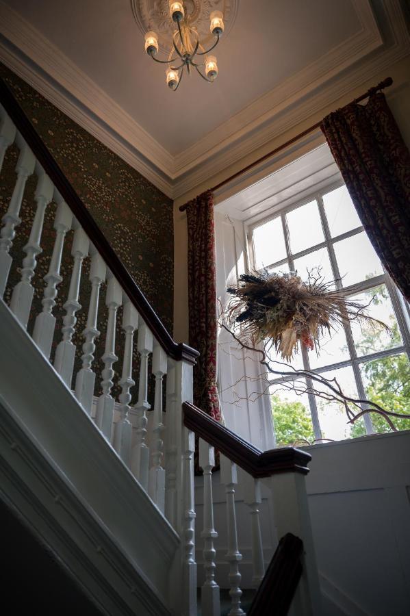 Findon Manor Hotel Buitenkant foto